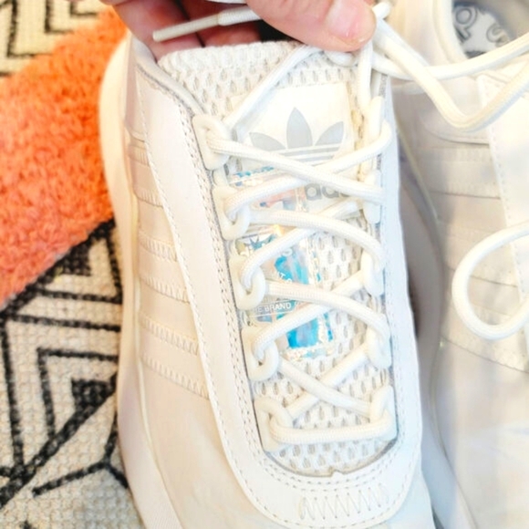 ADIDAS 2020 SL Andridge 'White Iridescent' Sneakers, sz 8 - Picture 8 of 13